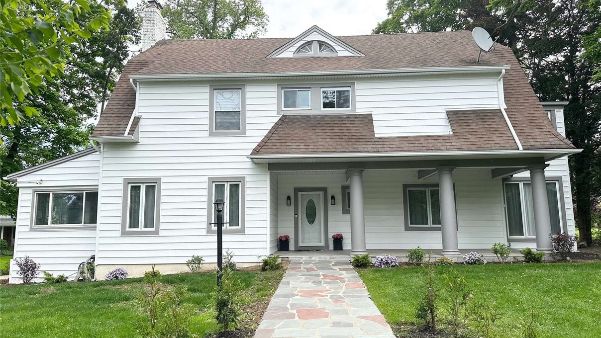 55 Bayview Avenue, Great Neck, NY 11021 House for Rent