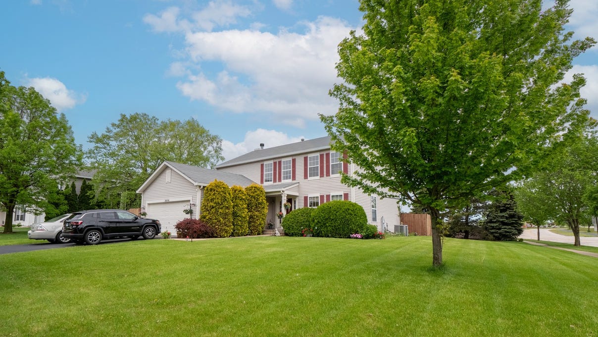 26956 W Hemlock Rd  