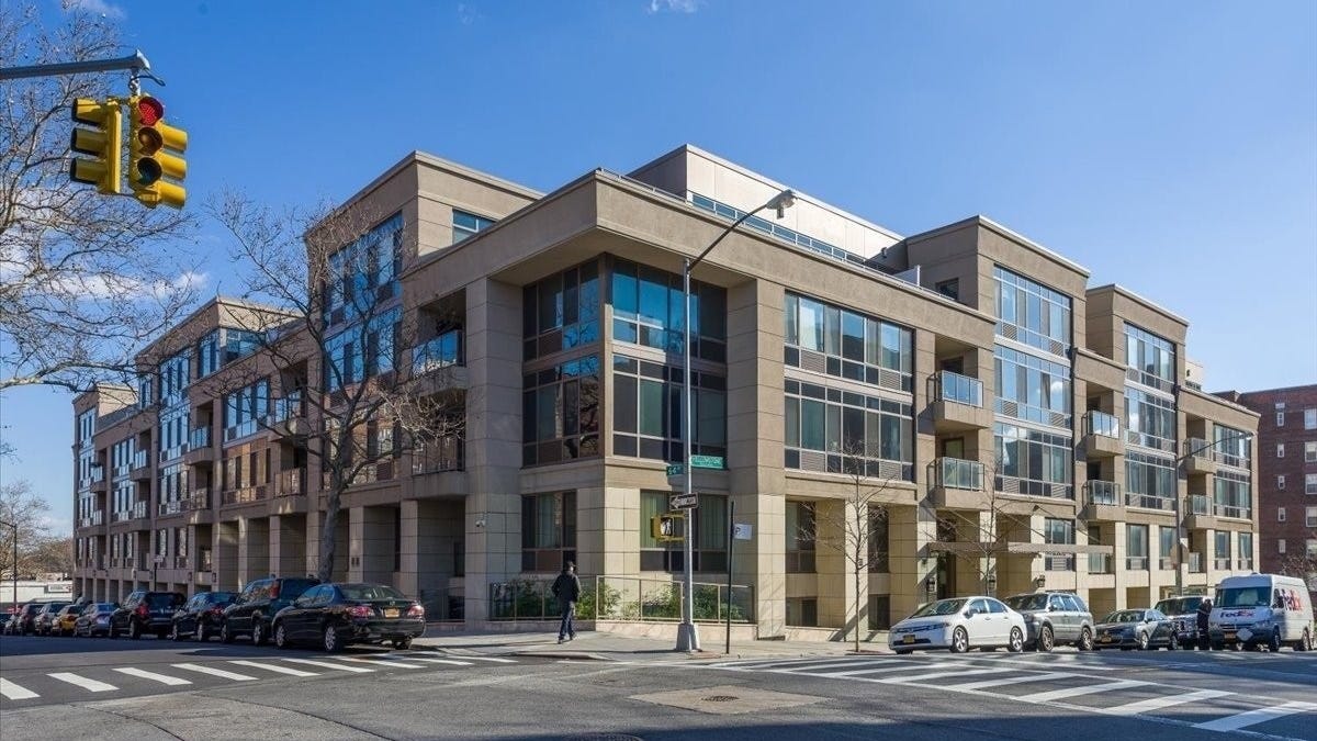 6405 Yellowstone Blvd, Apt 120, Forest Hills, NY 11375 Apartment for