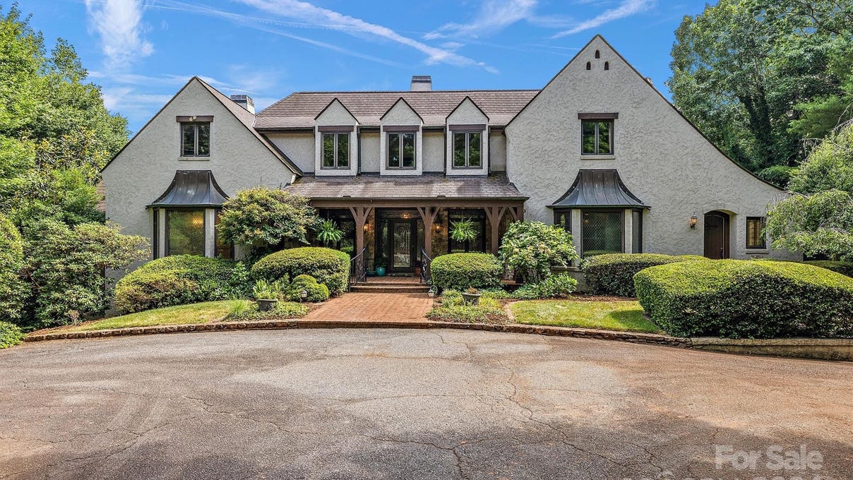 3149 Laurel Ridge Rd NW  