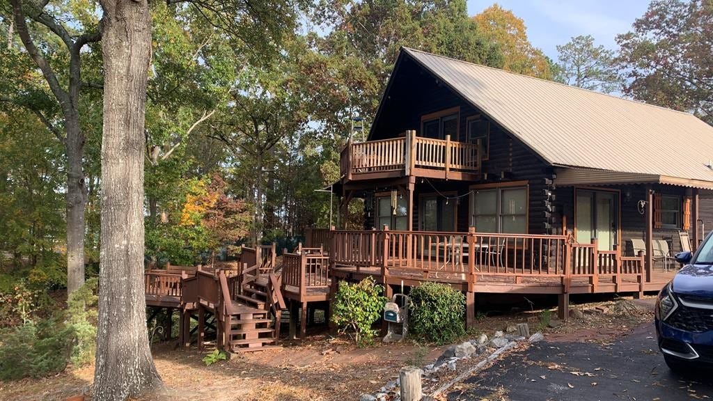 401 Mill Cabin Rd, Six, SC 29666 House for Sale