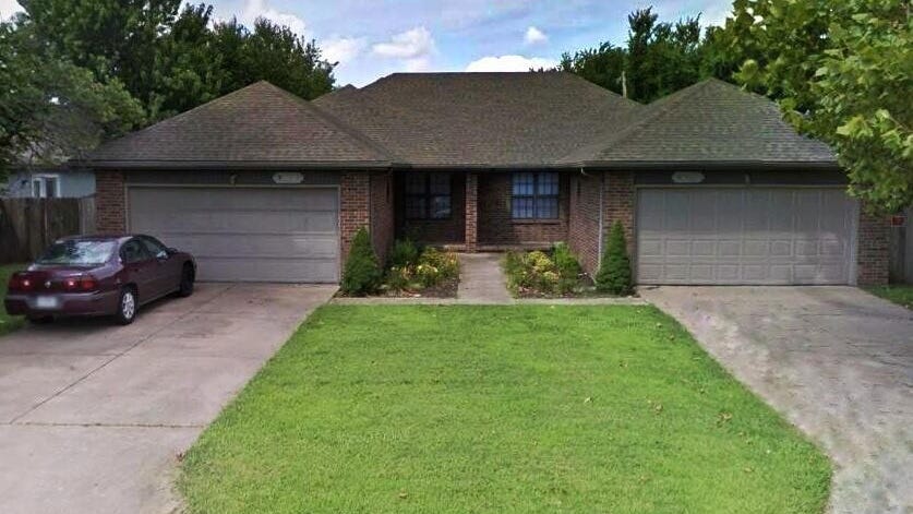 3340 South Clifton Ave  