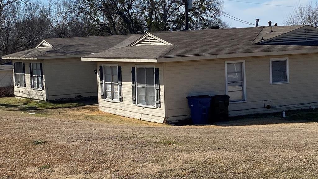 52 Mundt Street, Denison, TX 75020 Townhouse for Sale
