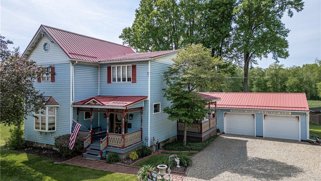 506 Beaver Ave NE  
