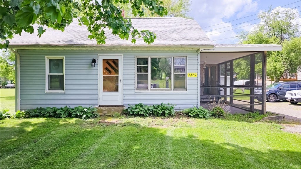 3329 Gonder Ave SE