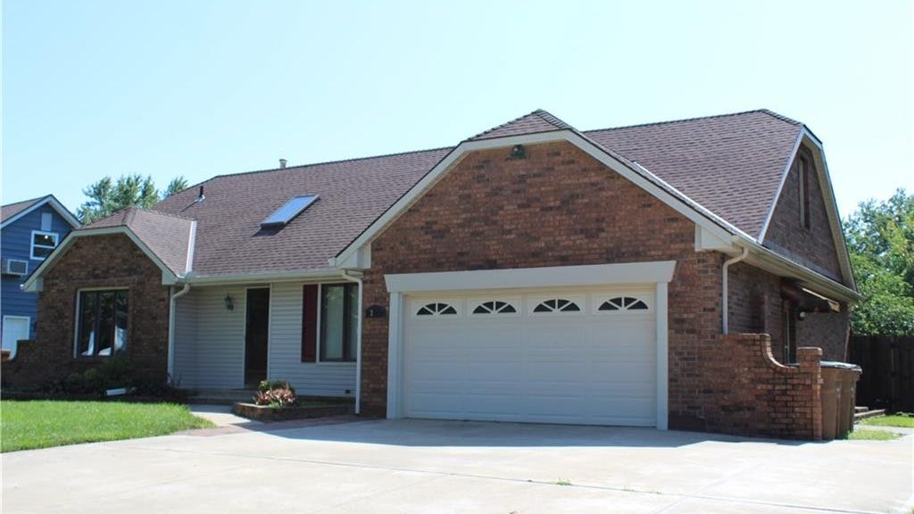210 N Woodson Dr  