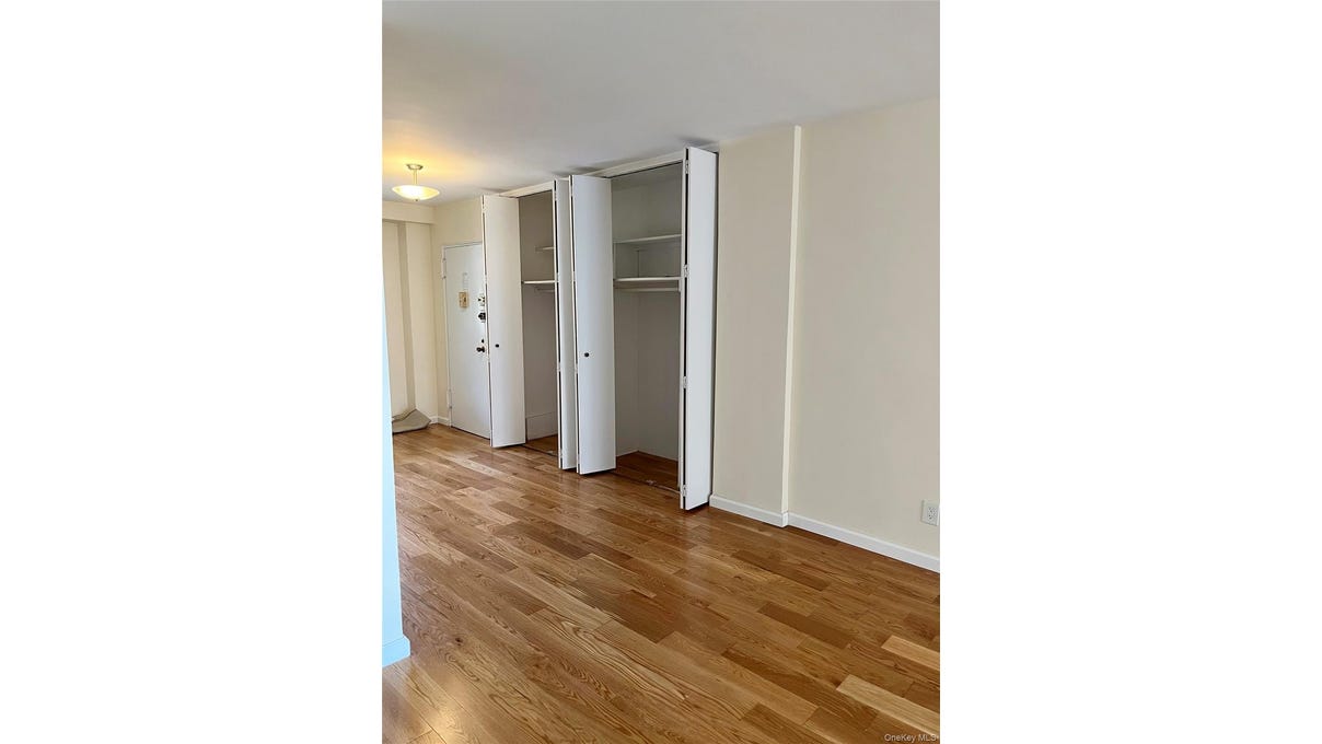 4901 Henry Hudson Pkwy  