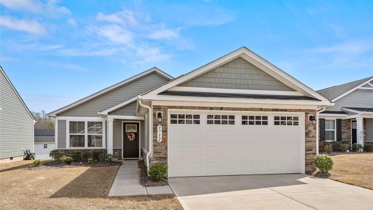 9732 Wardley Drive, Charlotte, NC 28215 House for Sale