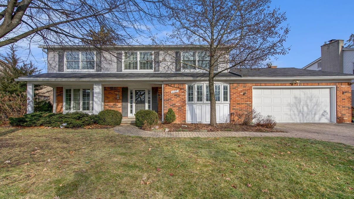 2105 Greenview Drive, Ann Arbor, MI 48103 House for Sale realestate