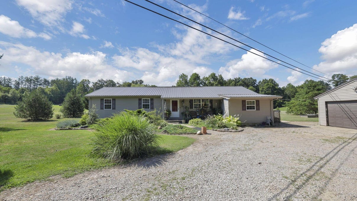 3682 Coolville Sta Rd  