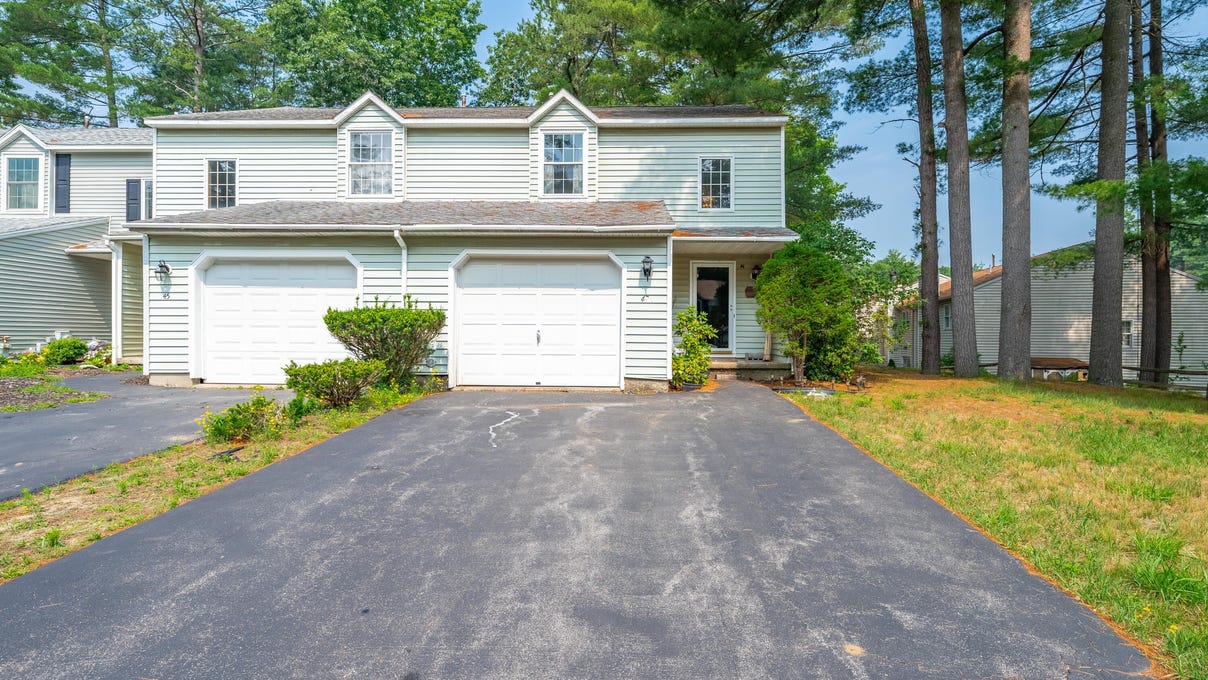 47 Deer Run Drive, Ballston Spa, NY 12020 Townhouse for Rent