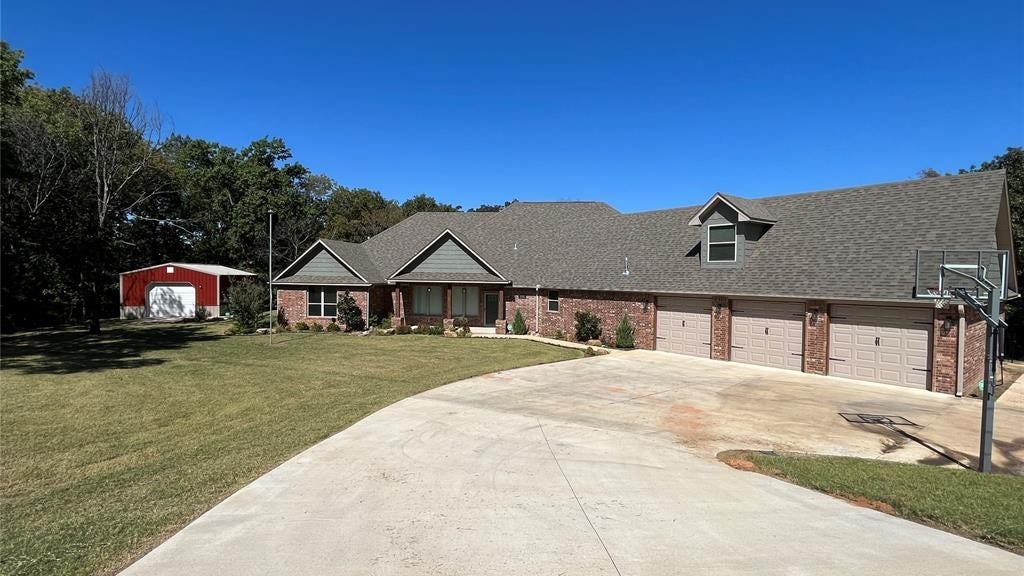 19142 Charleston Pointe  