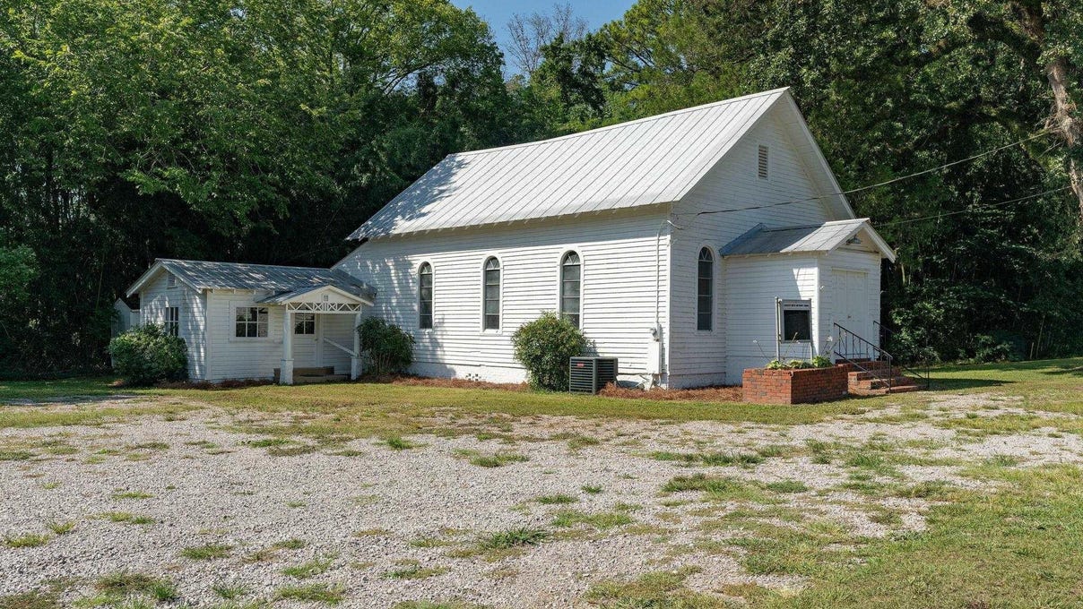2436 EBENEZER Ln  