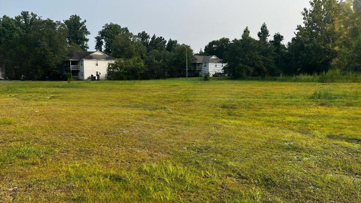 2707 Trent Rd
