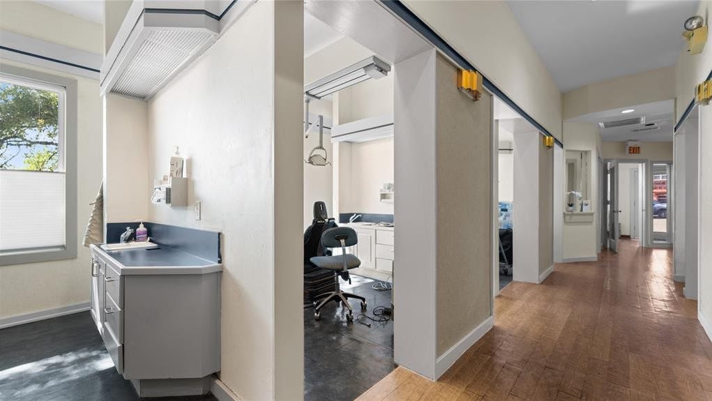 189 Historic Town Sq