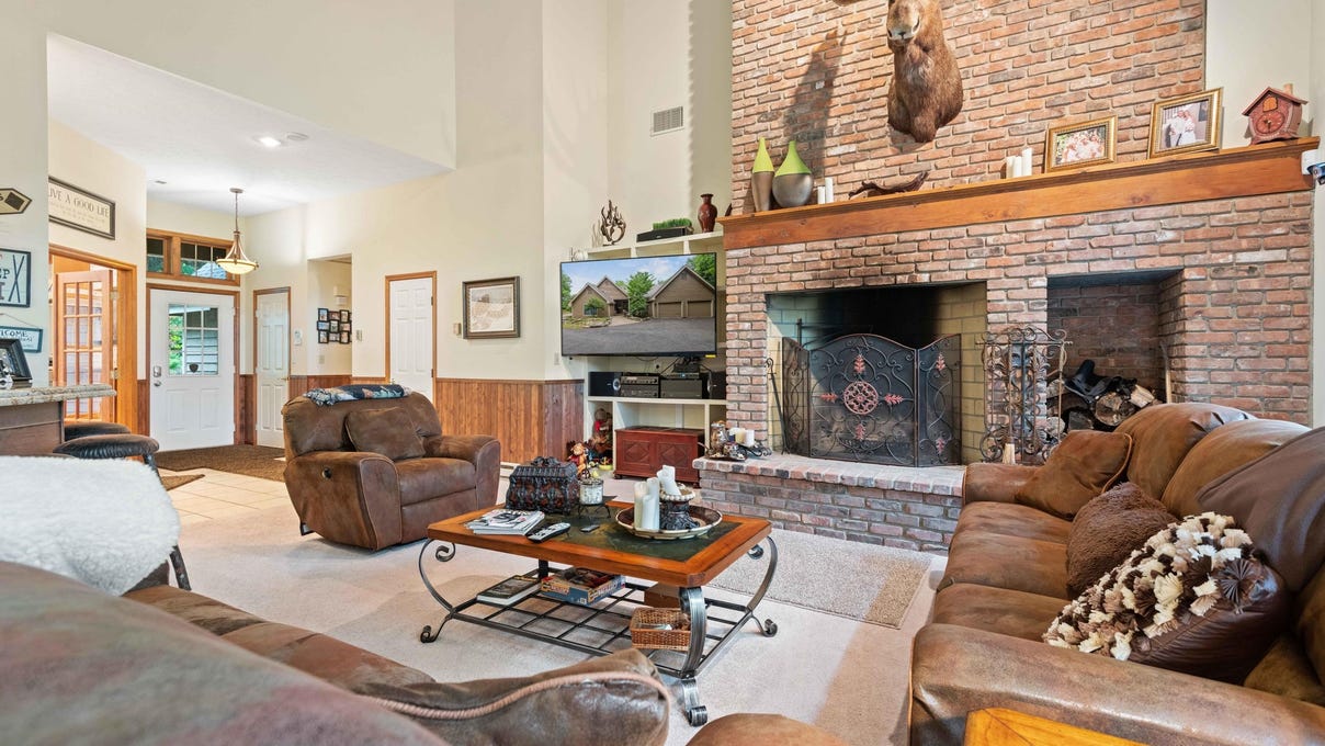 115 Upper Deer Vly Rd  