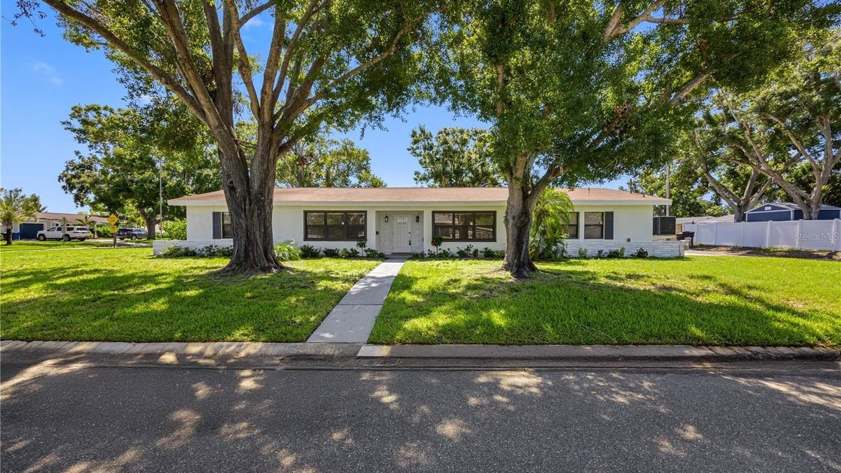 4391 NE Cherry St NE  