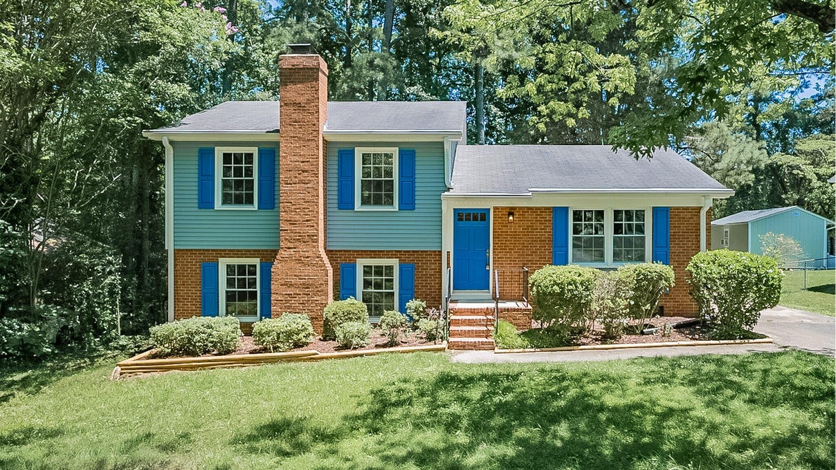 5908 Crepe Myrtle Ct