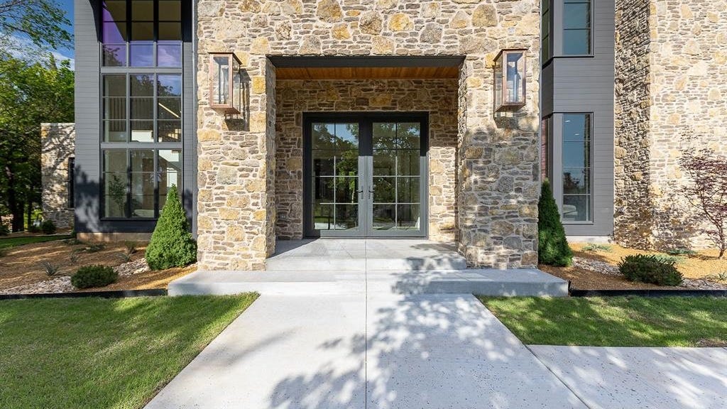 11512 Waters Welling Way