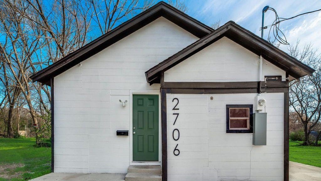 2706 Hector Street, Dallas, TX 75210 House for Sale