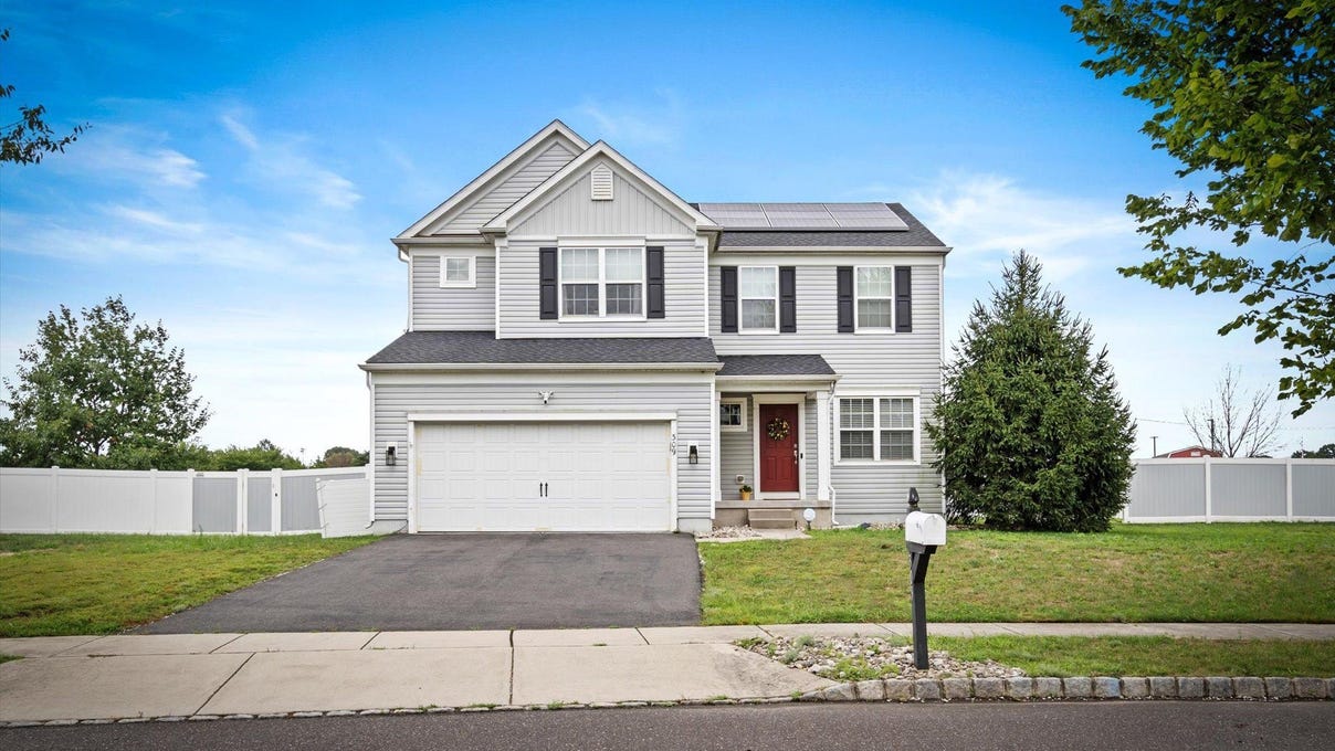 309 Pigott Dr  