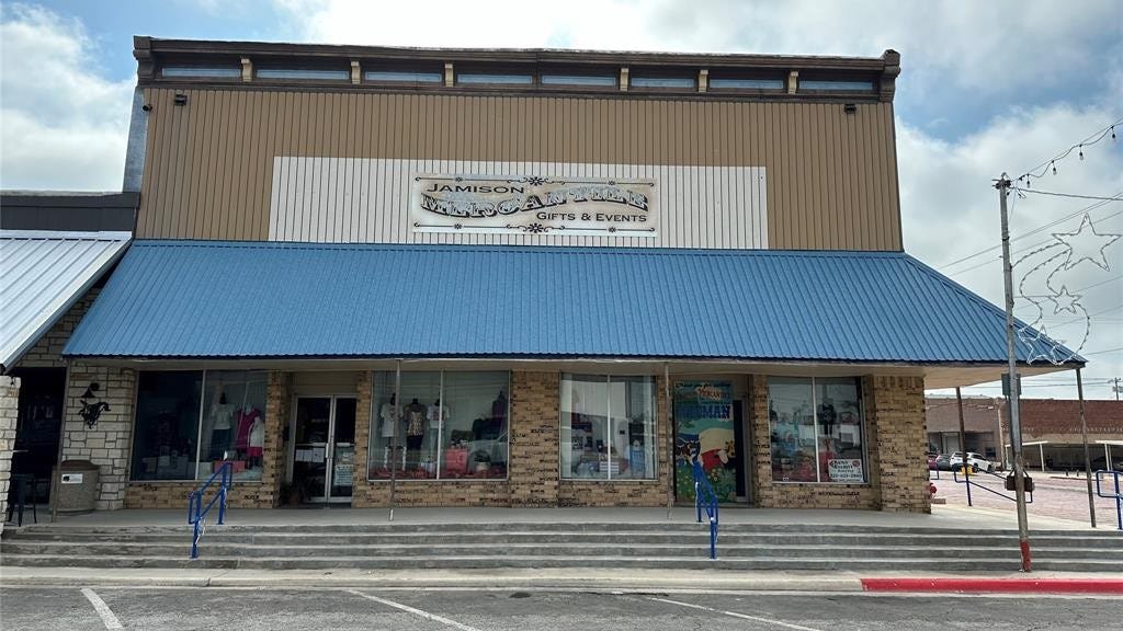 217 S Commercial Ave