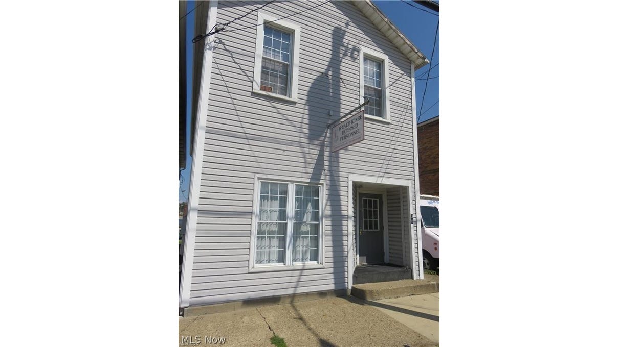 30 W Main Street, East Palestine, OH 44413 Townhouse for Sale