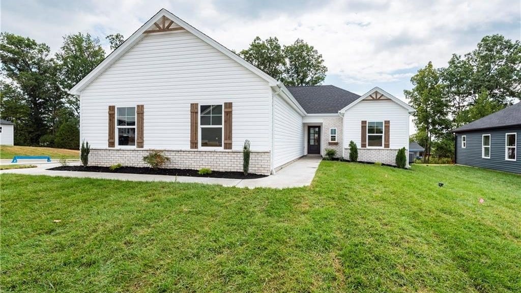 2100 Wind Jammer Way  