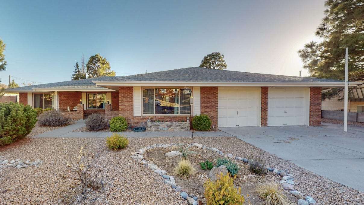 13224 Pinehurst Avenue NE, Albuquerque, NM 87111 House for Sale