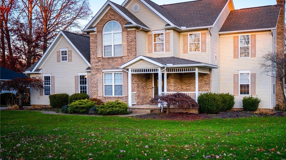 13190 Kaufman Ave NW