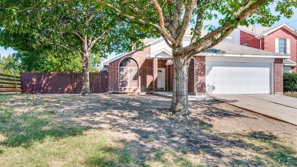 803 Highbrooke Dr  