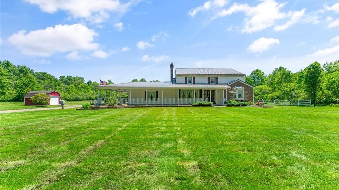 215 Coitsville Hubbard Rd  