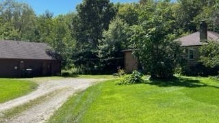 12984 Painesville-Warren Rd  