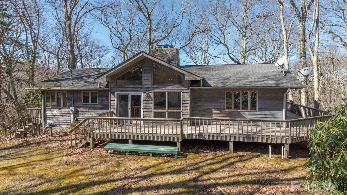 18 Grouse Pt Rd  