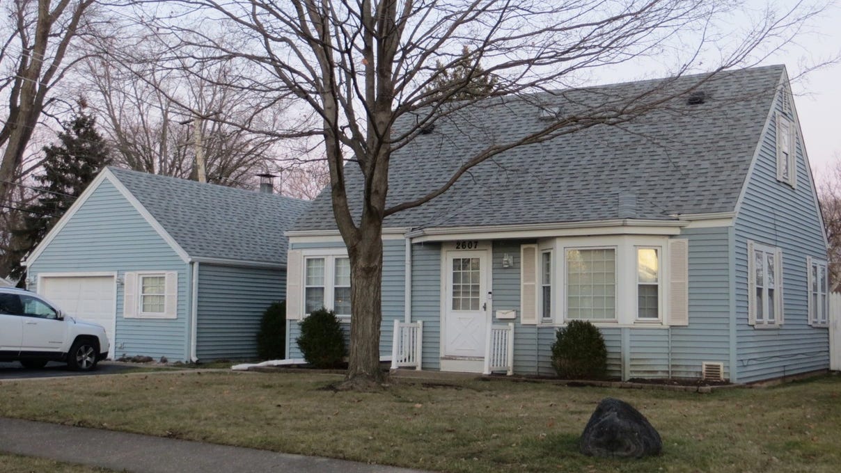 2607 S Scott St