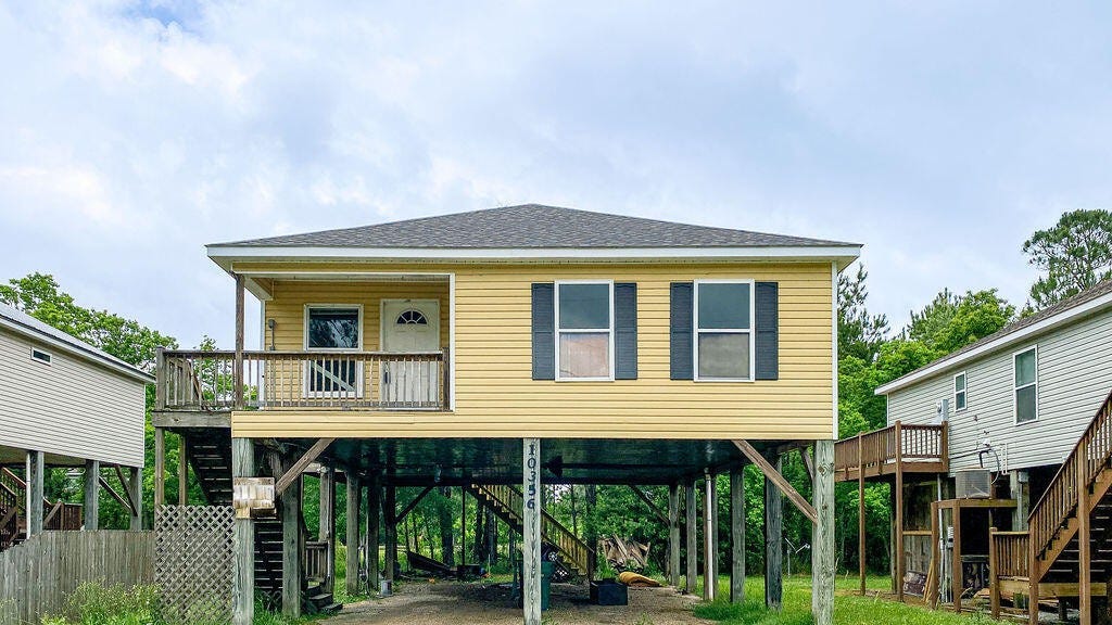 10356 Ave A  
