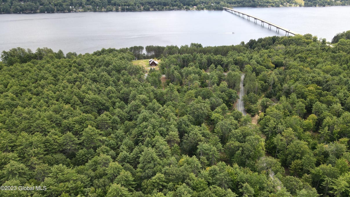 2 Adk Acres prvt Rd  