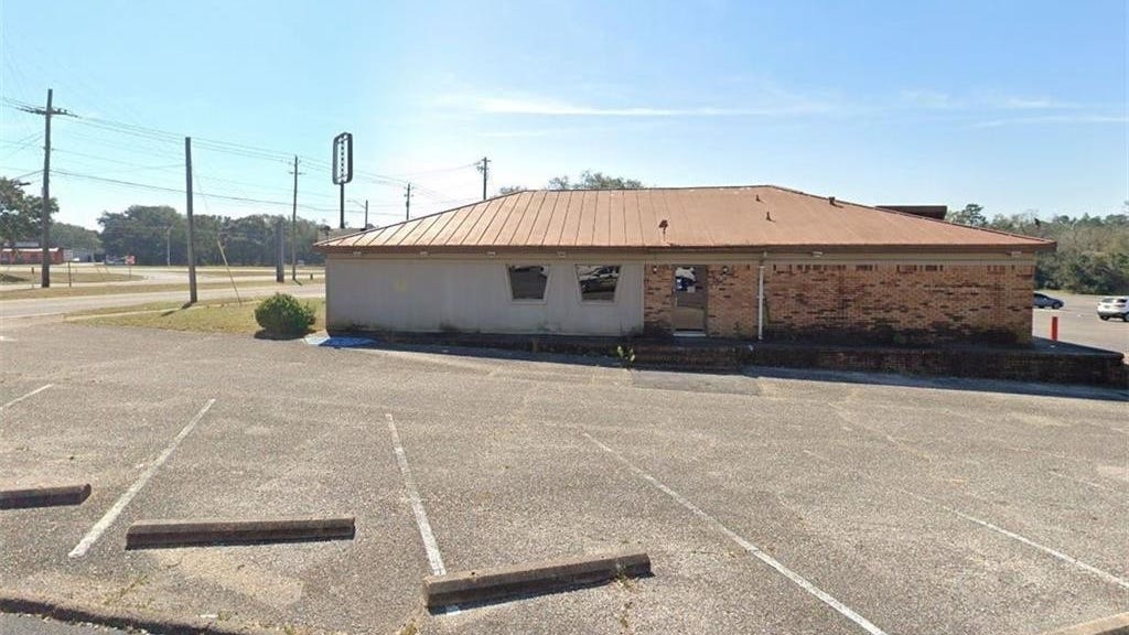 3450 Demetropolis Rd