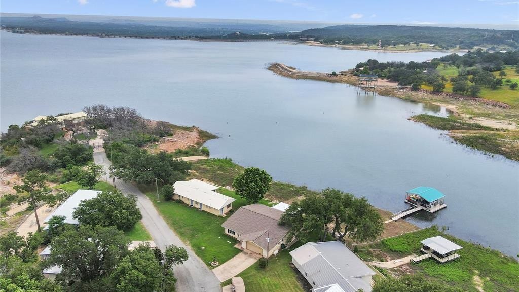 518 Island Lodges DR  