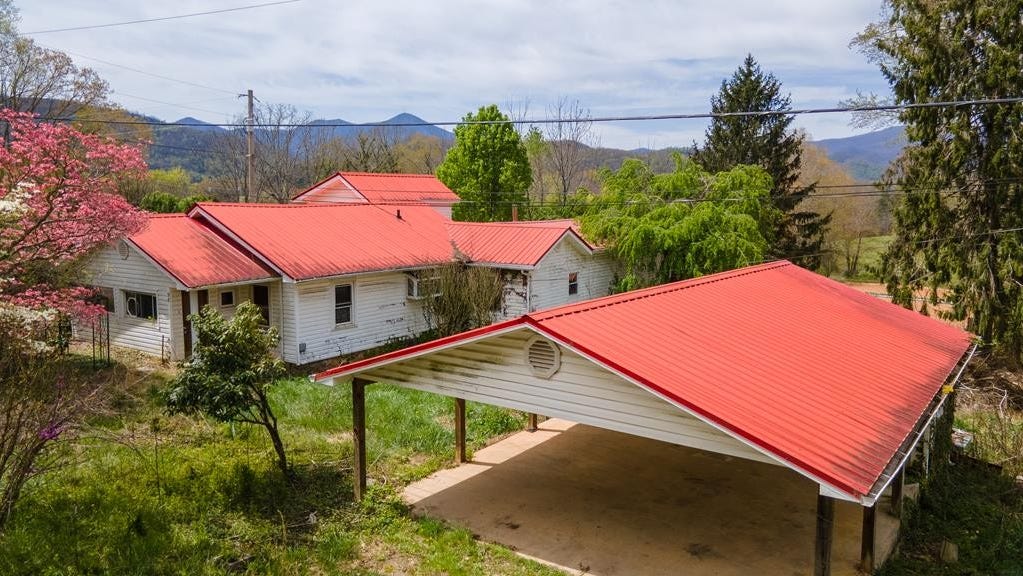 98 Lower Glady Frk Rd  