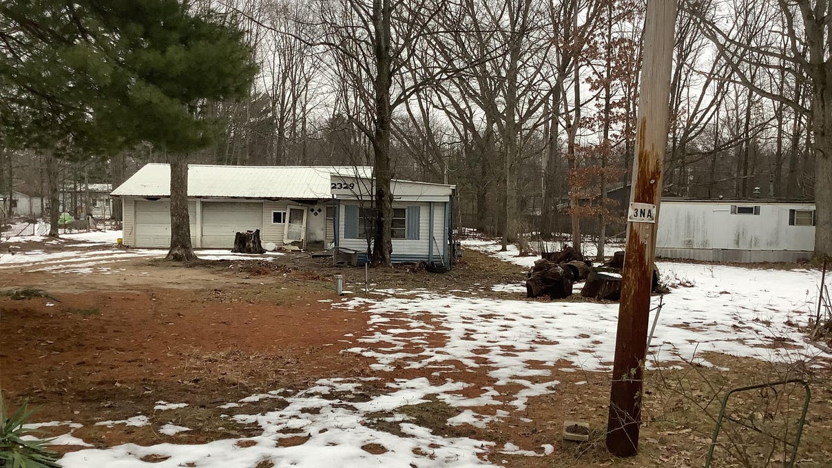 2329 Fashion Avenue, Interlochen, MI 49643 House for Sale realestate