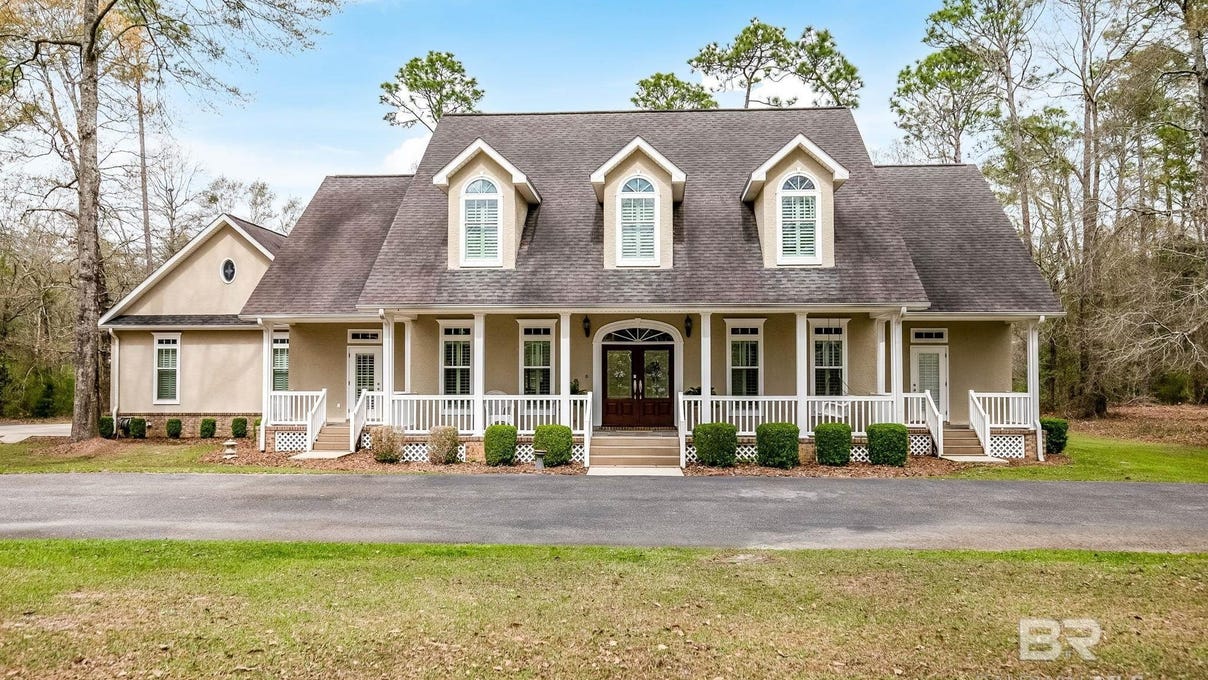 300 1/2 Brookwood Dr  
