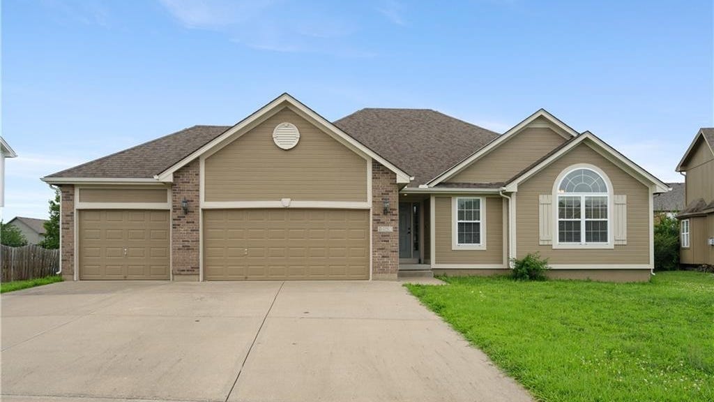 4413 SW Flintrock Dr