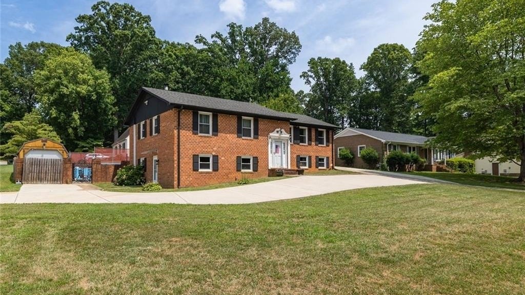 601 Shelby Dr  