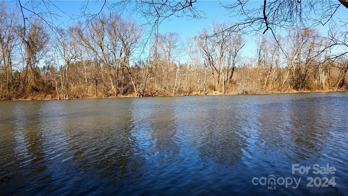 125 Catawba Cove Dr NW  