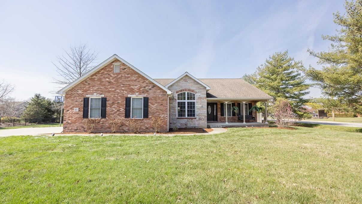 615 North Lebanon St  