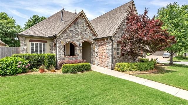 12002 S Pittsburg Ave  