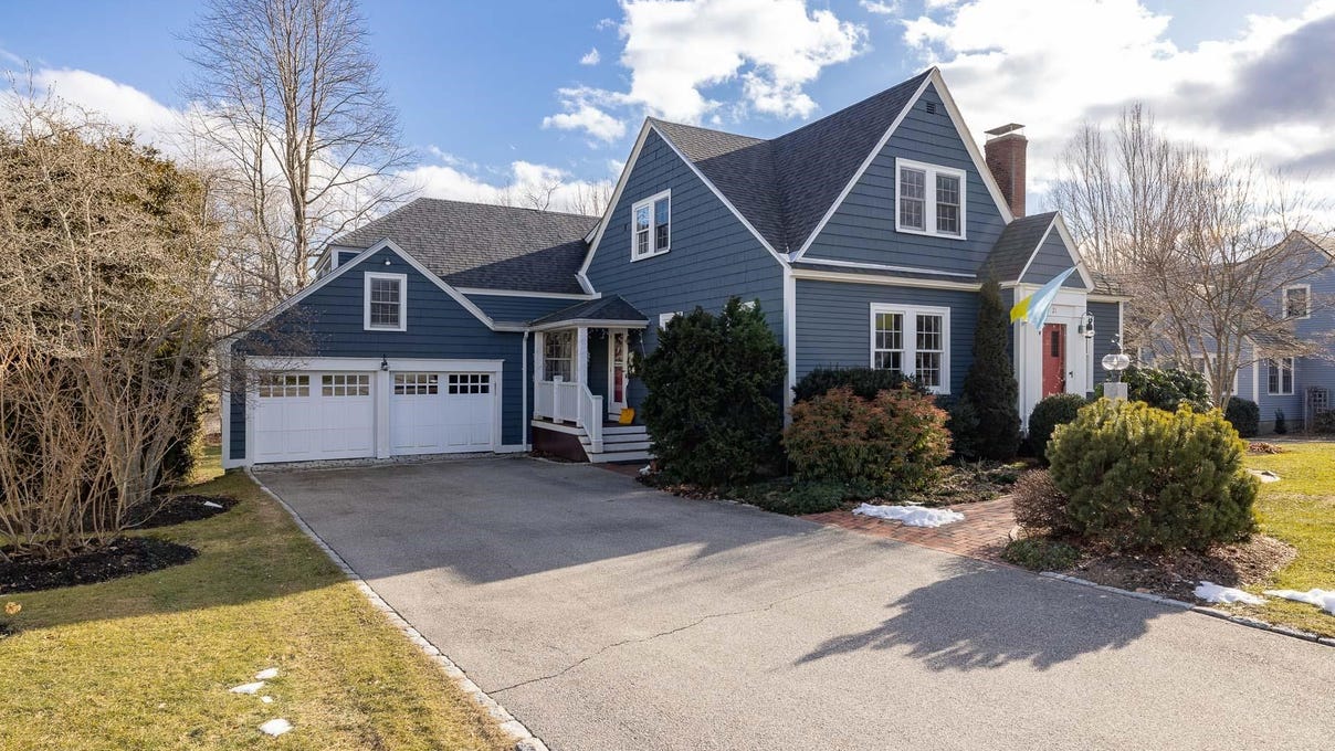 21 Laurel Lane, New Castle, NH 03854 House for Sale