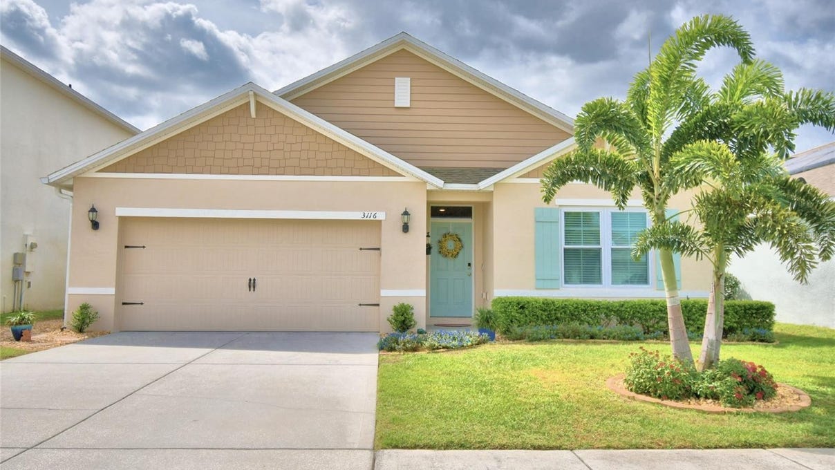 3116 Country Clb Cir  