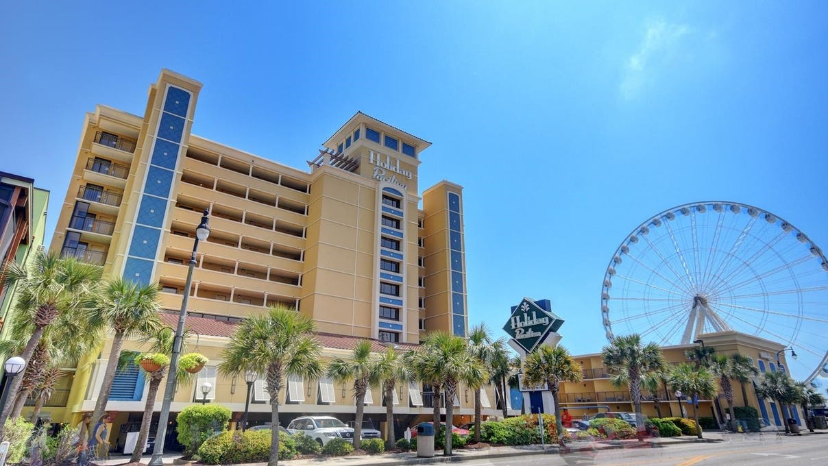 1200 N Ocean Blvd., Apt 208, Myrtle Beach, SC 29577 Apartment for Sale